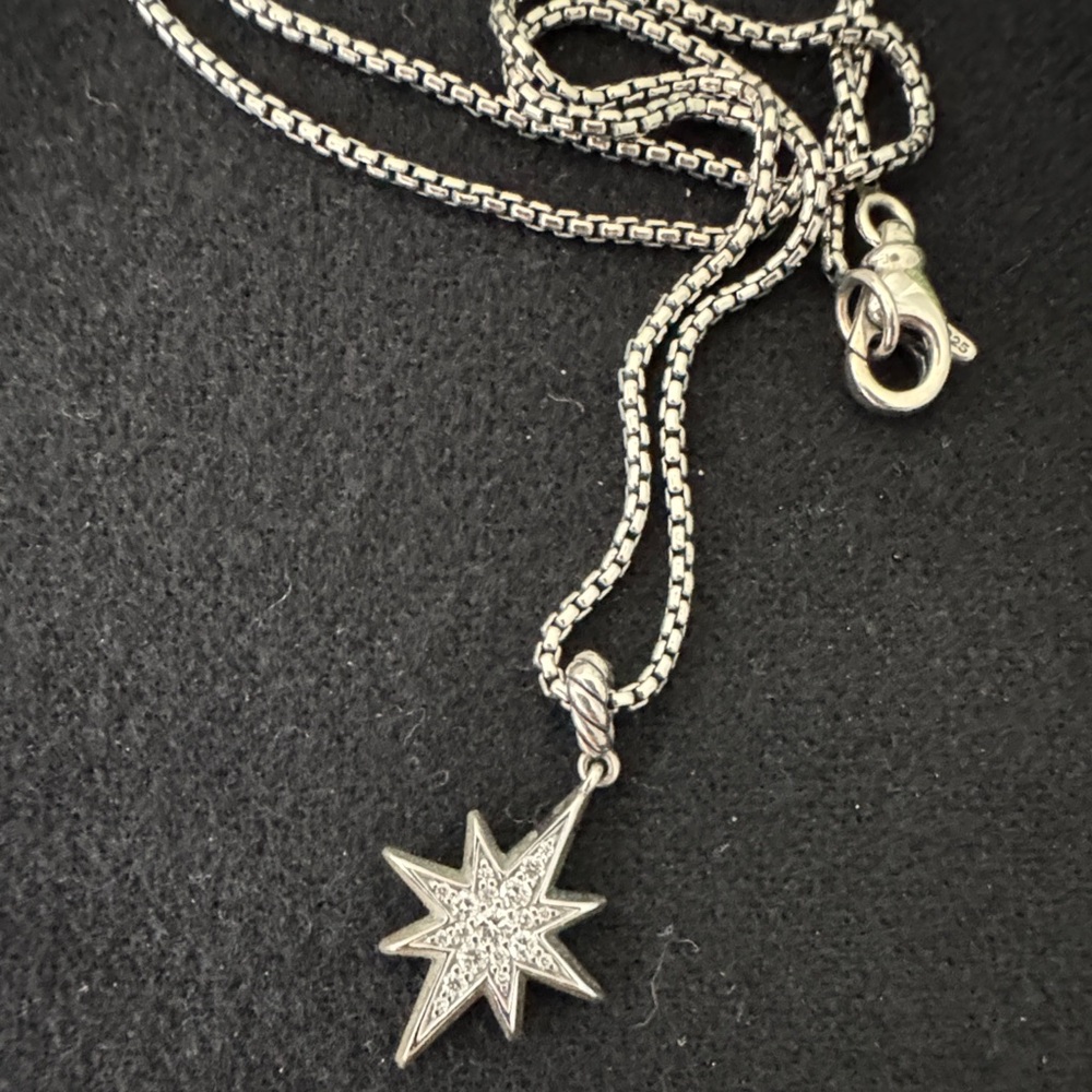 David Yurman Silver Starburst Pendant Necklace with Subtle Rose Tint